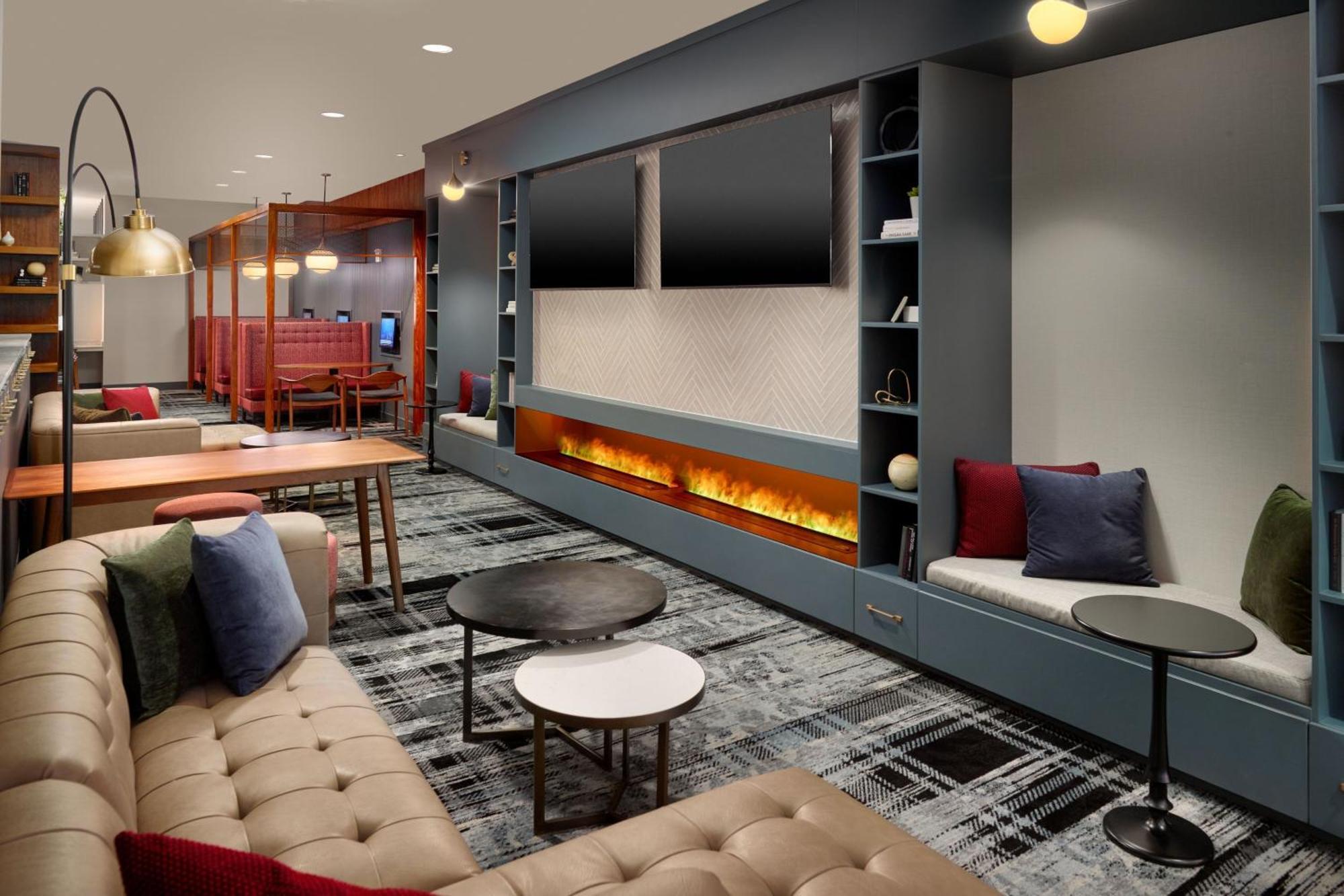 Courtyard By Marriott Washington, D.C./Foggy Bottom Hotel Exterior photo