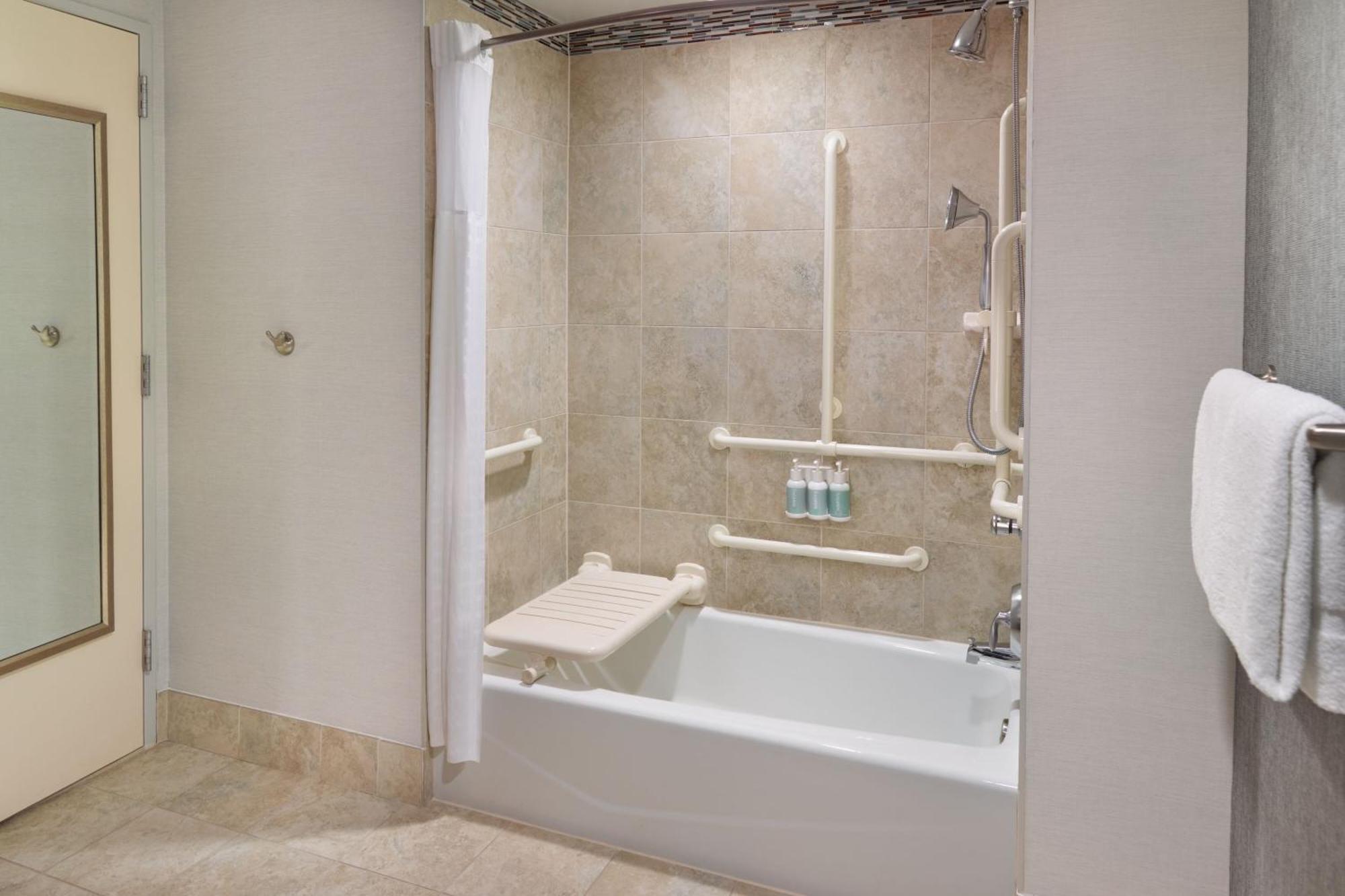 Courtyard By Marriott Washington, D.C./Foggy Bottom Hotel Exterior photo