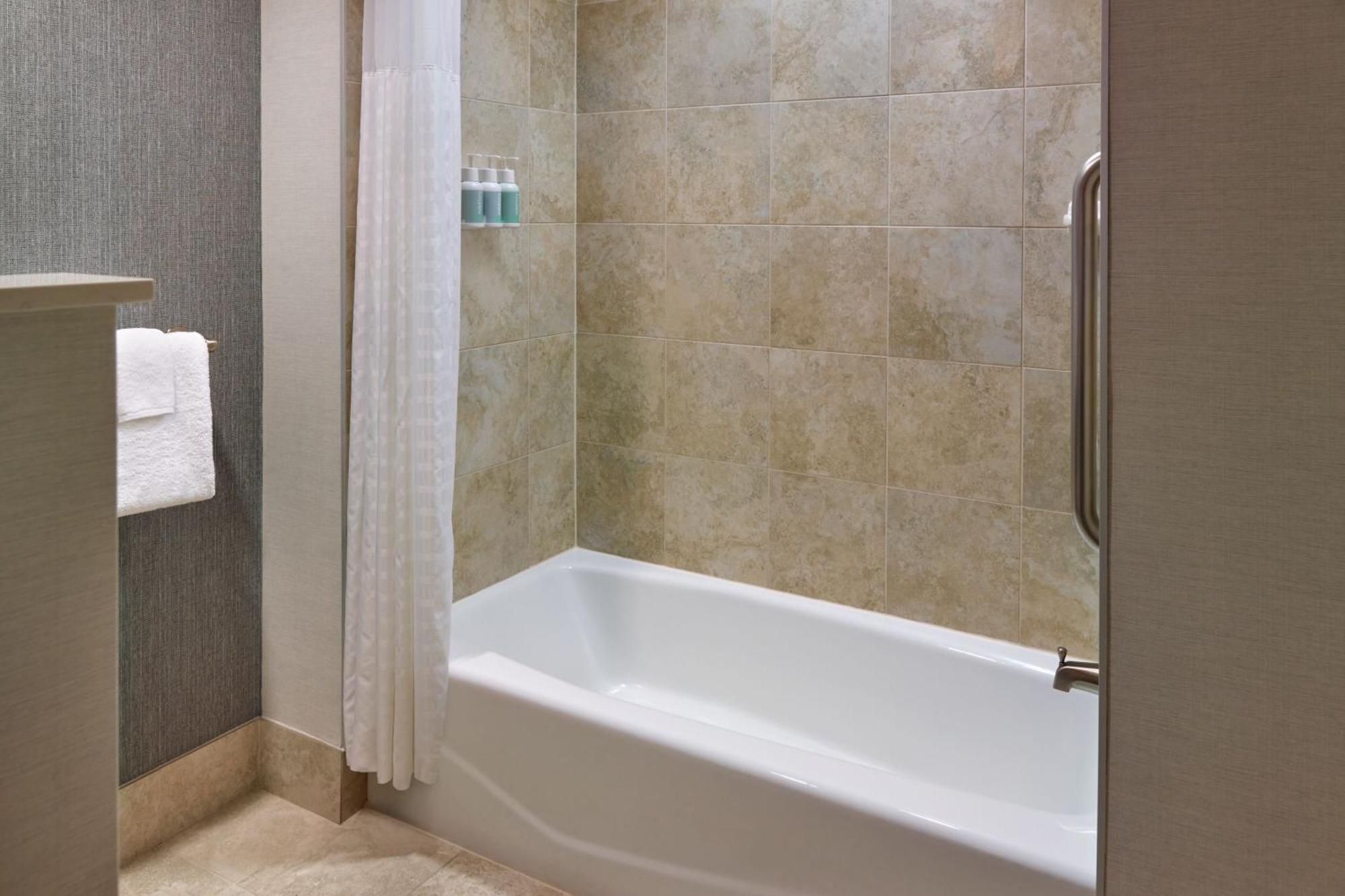 Courtyard By Marriott Washington, D.C./Foggy Bottom Hotel Exterior photo