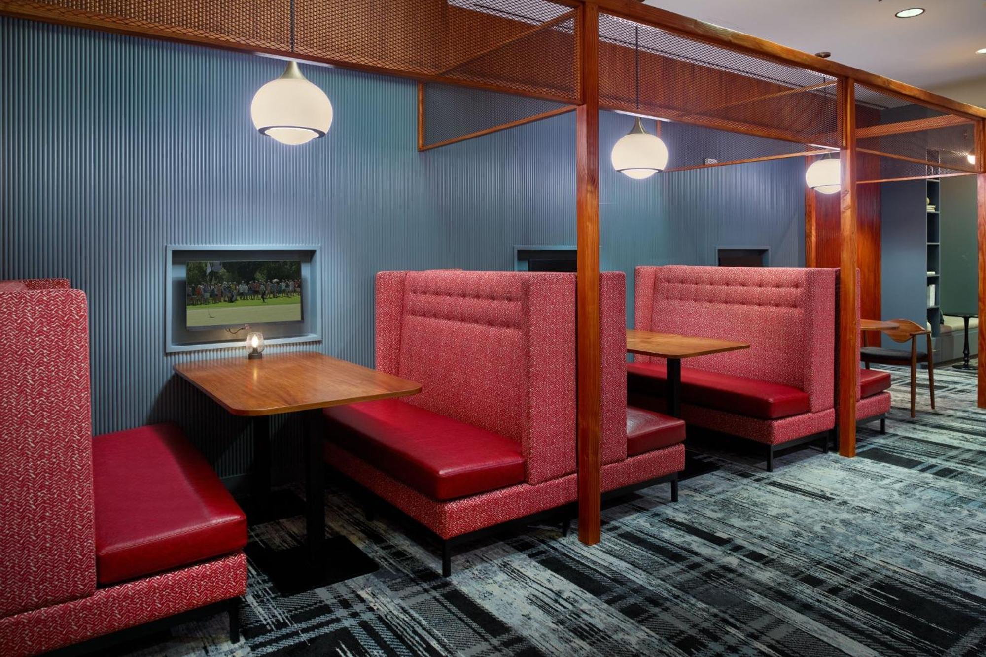 Courtyard By Marriott Washington, D.C./Foggy Bottom Hotel Exterior photo