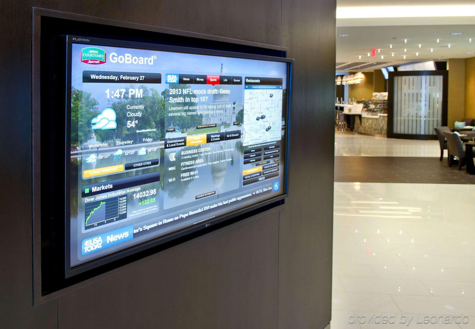 Courtyard By Marriott Washington, D.C./Foggy Bottom Hotel Exterior photo