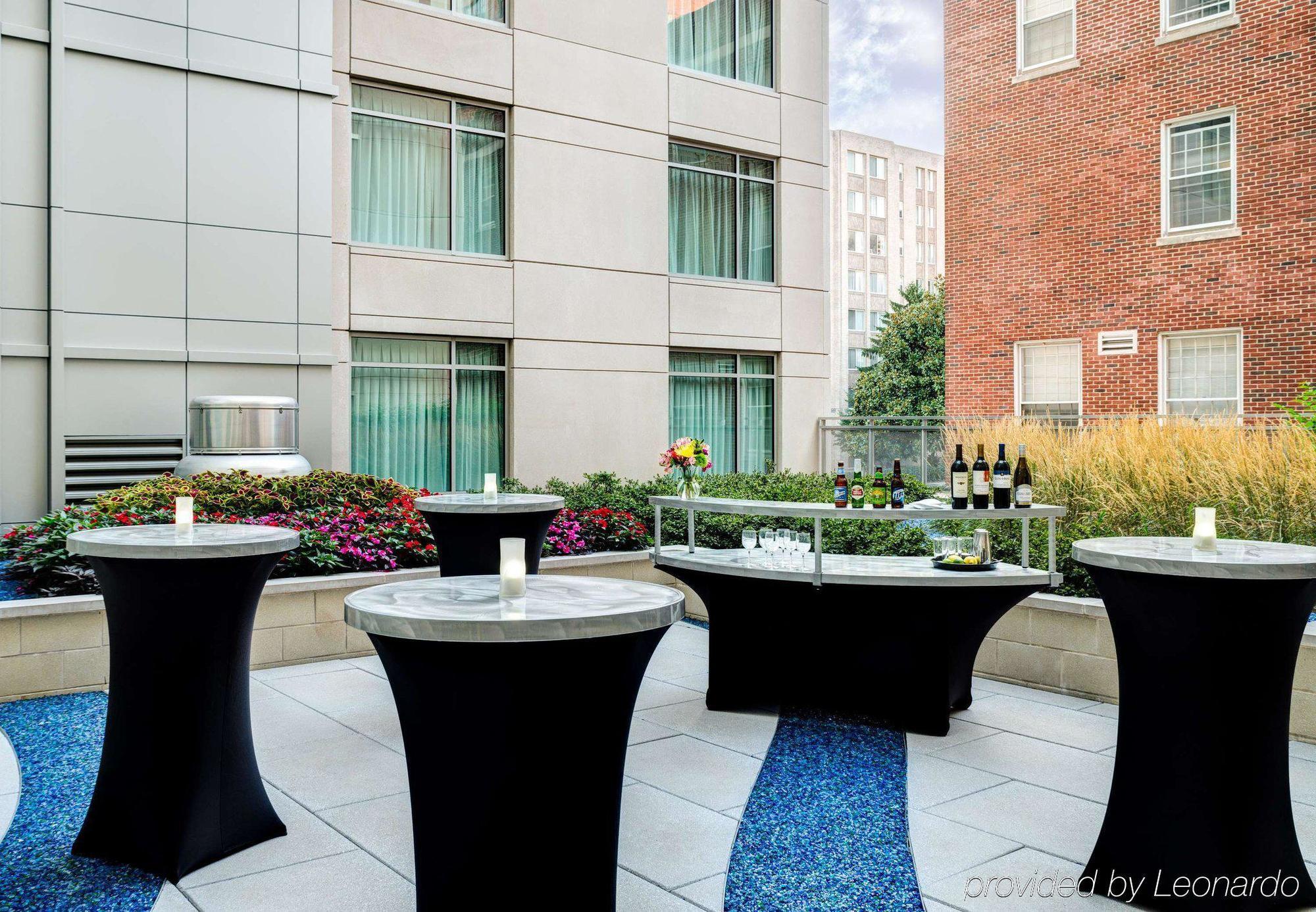 Courtyard By Marriott Washington, D.C./Foggy Bottom Hotel Exterior photo