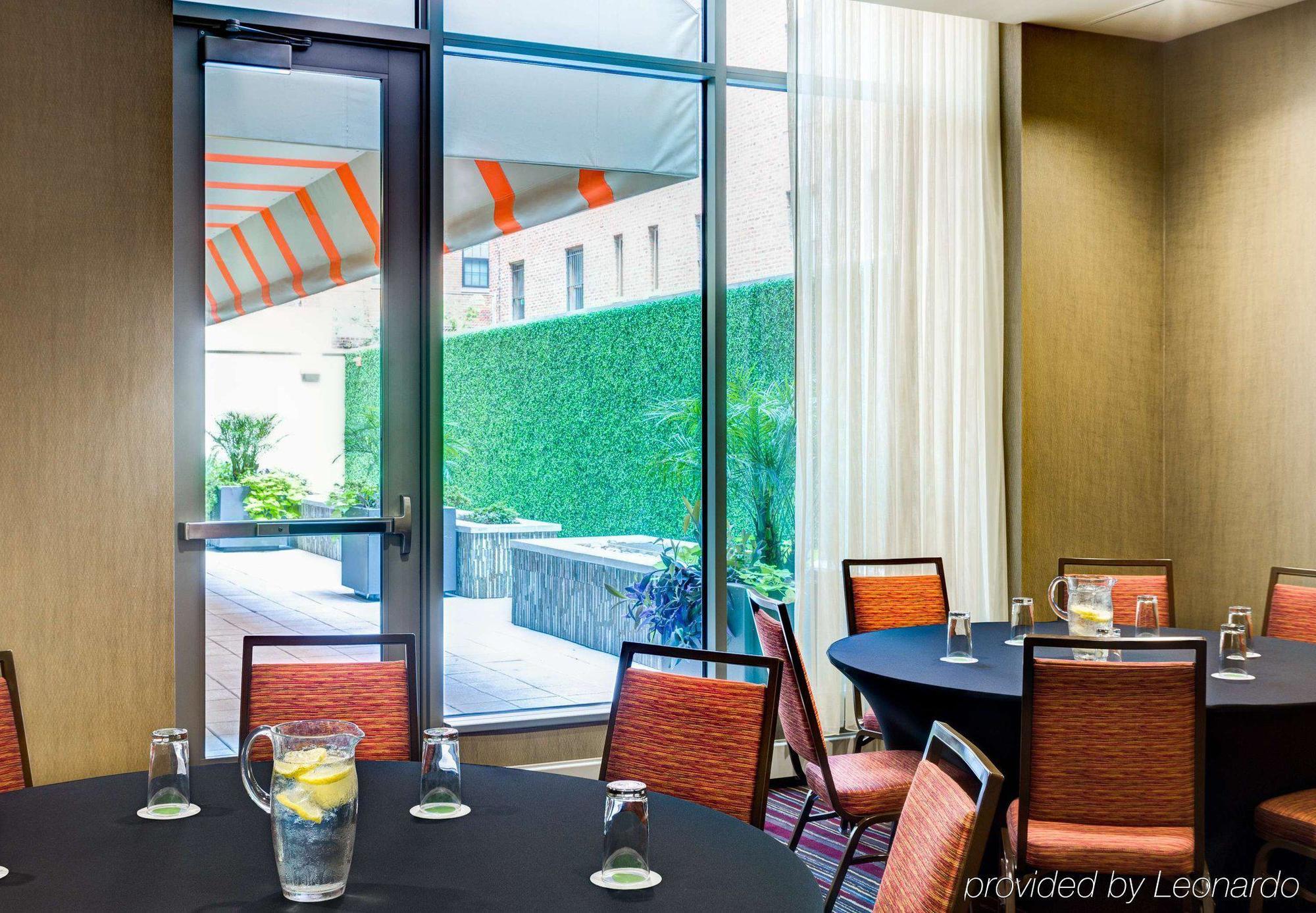 Courtyard By Marriott Washington, D.C./Foggy Bottom Hotel Exterior photo